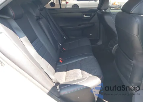 2015 Toyota Camry Se z USA, uszkodzony, nr VIN 4T1BF1FK6FU995161